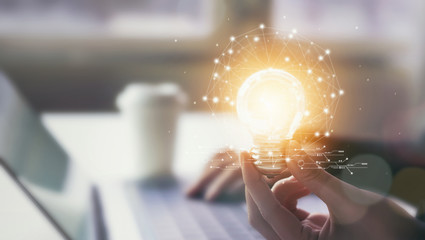 包含上海新增10例本土确诊病例的词条